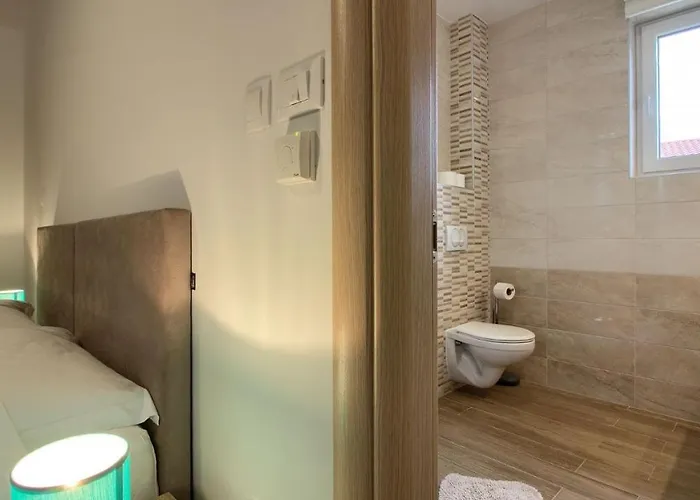 빌라 Luxury Compelx Aurora-mar With 2 Pools And 8 Bedrooms, 200m From The - Wiibuk 반졸레