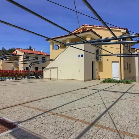 Villa Luxury Compelx Aurora-mar With 2 Pools And 8 Bedrooms, 200m From The - Wiibuk *