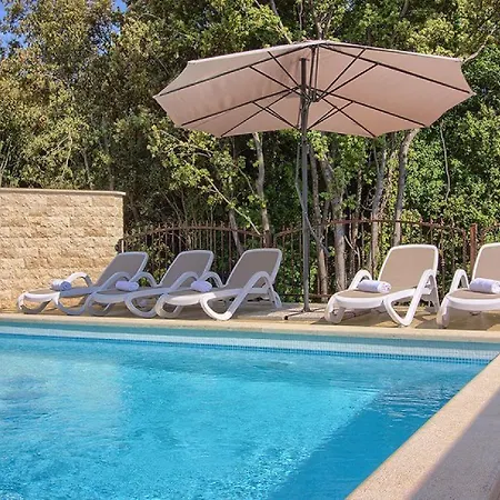 Luxury Compelx Aurora-mar With 2 Pools And 8 Bedrooms, 200m From The - Wiibuk Villa Banjole