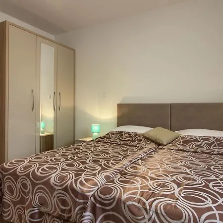 Luxury Compelx Aurora-mar With 2 Pools And 8 Bedrooms, 200m From The - Wiibuk Villa *