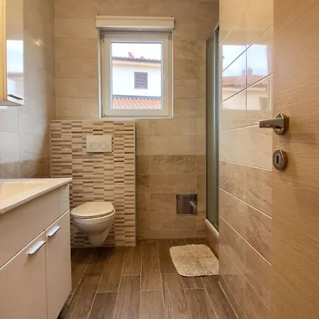 Luxury Compelx Aurora-mar With 2 Pools And 8 Bedrooms, 200m From The - Wiibuk *