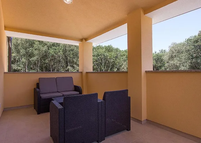 Luxury Compelx Aurora-mar With 2 Pools And 8 Bedrooms, 200m From The - Wiibuk *